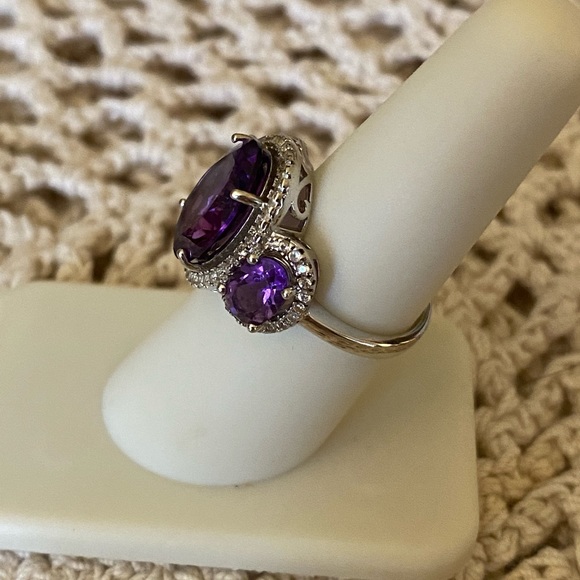 Amethyst and white zircon sterling ring - Picture 3 of 6